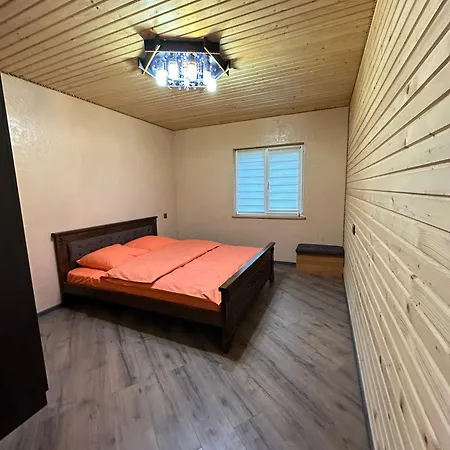 Gasthuis карпатська ніч *